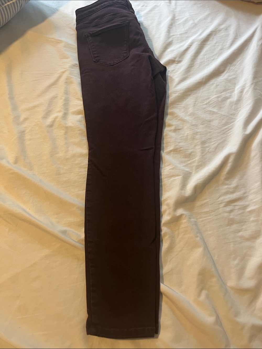 Universal Thread Womens Mid Rise Skinny Jeans Size 6 28R Burgundy